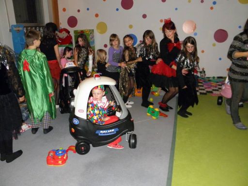 1379699_542916152449109_79593589_n